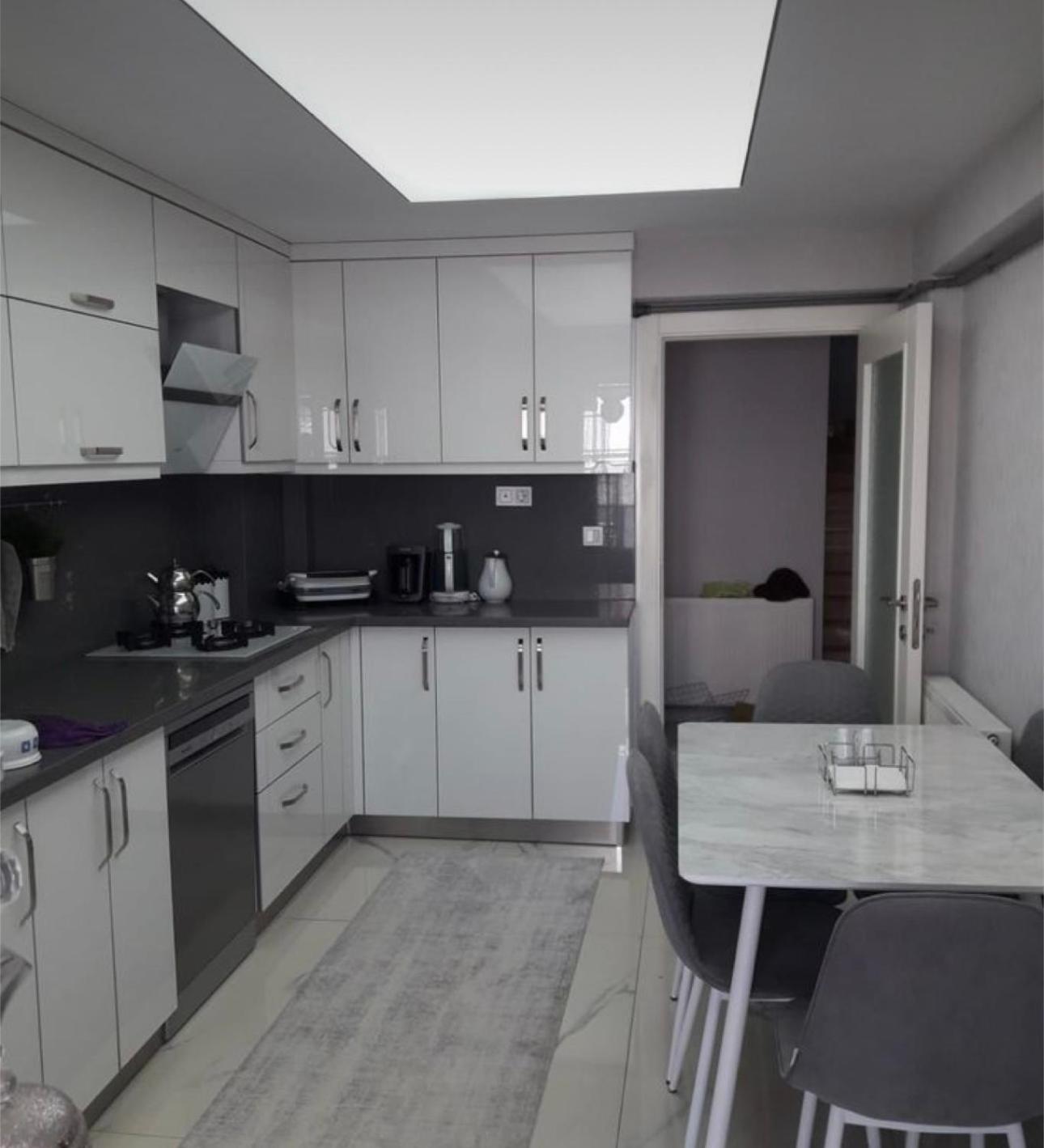 The In The Center Apartment